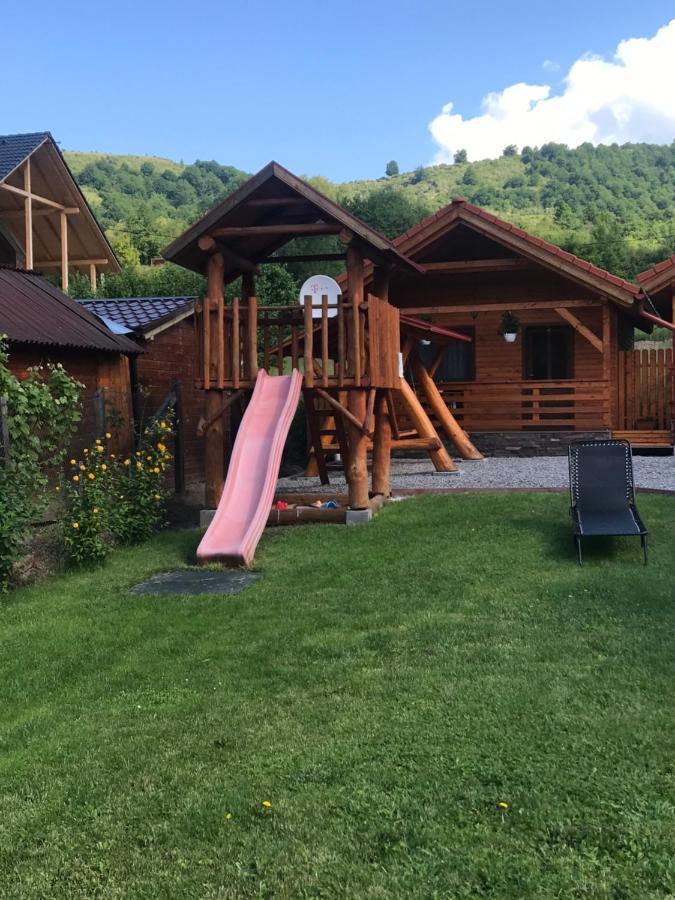 Riverside Woodhouses Praid Luaran gambar
